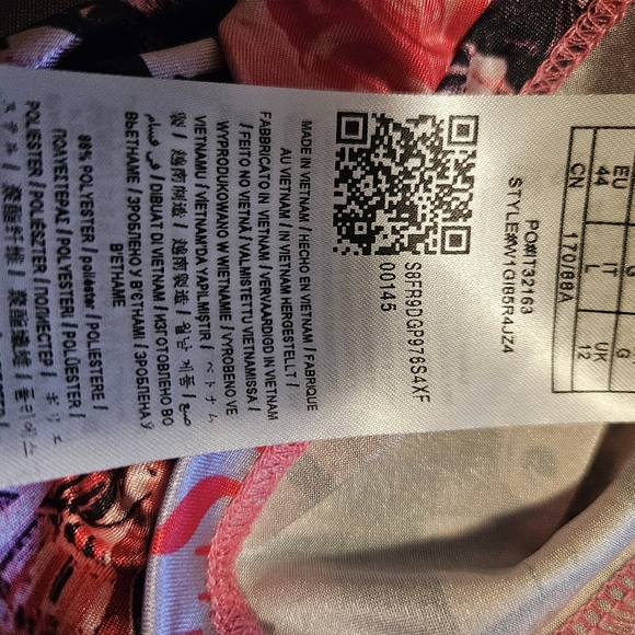 NEW Guess Sleeveless Top - Picture 6 of 6